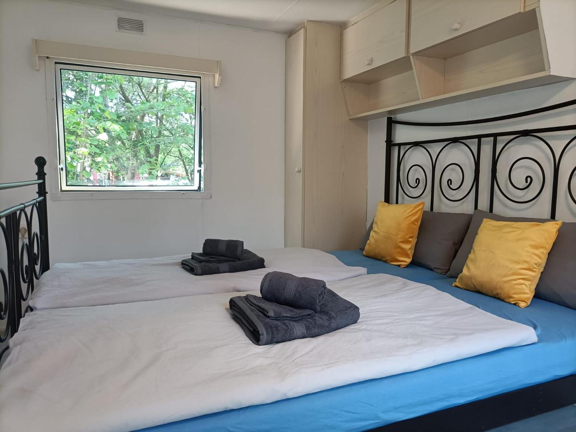 Tinyhaus Idyllisch Am Waldesrand Hotel Cottbus Ngoại thất bức ảnh